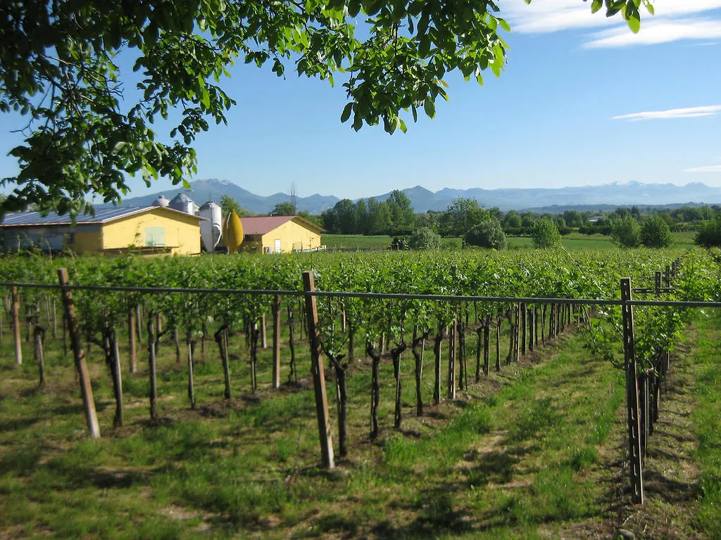Agriturismo e Agricamping Le Nosare Valeggio sul Mincio 0*,  Italia