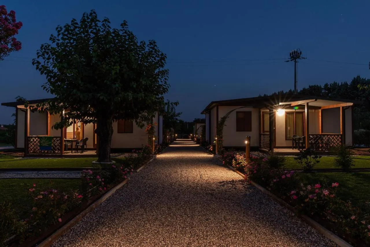 Agriturismo E Agricamping Le Nosare Valeggio sul Mincio Ιταλία